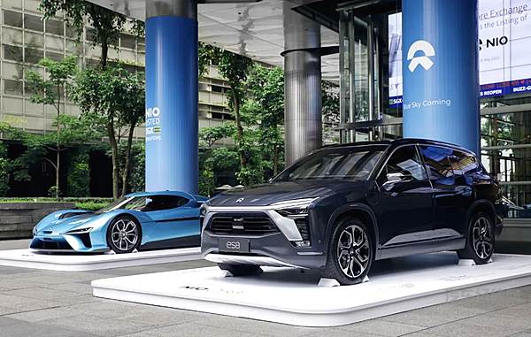 蔚来在新加坡交易所挂牌交易 成为全球首个三地上市车企