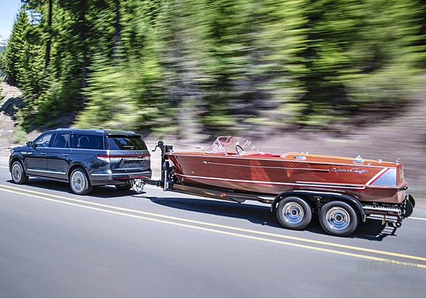 国产之光登上百万级豪华SUV擂台 红旗LS7能够挑战宝马X7与林肯领航员？