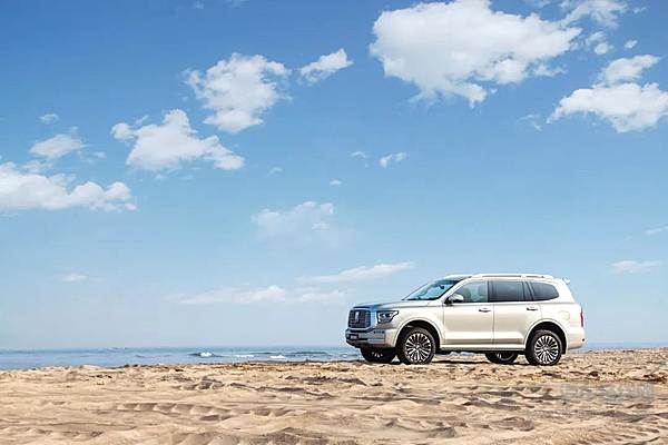 坦克300和坦克500押宝混动路线 国产硬派越野迈入新能源领域