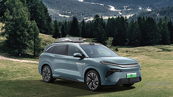 普及完高阶智驾还要全民皆飞？打开车载航拍新市场