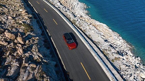 新款问界M9来了 理想L9的“家庭牌”还能打吗？