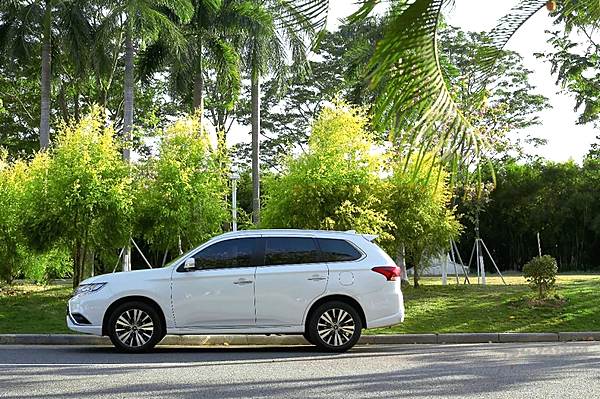 春季出行 爱车保养正当时