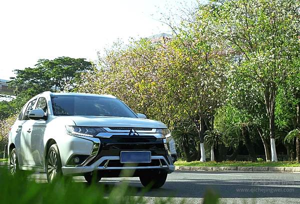 春季出行 爱车保养正当时