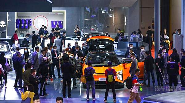 上海车展圆满收官 谁来领跑高端智能电动汽车新赛道？