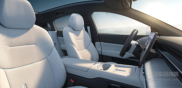 20万级混动SUV天花板之争 小鹏G6增程版和领克08 EM-P谁更懂你？