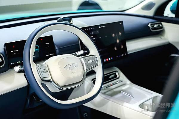 奇瑞风云之夜，智美大五座SUV风云T9L预售价13.99万元起