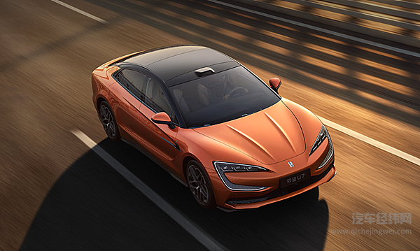 国产旗舰纯电天花板 仰望U7和蔚来ET9你站谁？