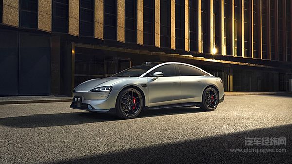 华为系中大型轿车二选一 尚界Z7能否挑战智界S7？