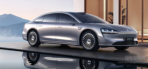 30万级华为系内战 阿维塔12和享界S9谁才是你的豪华智驾首选？