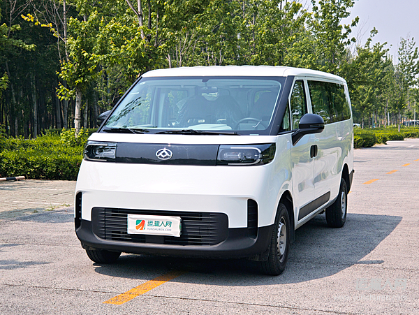 深度實(shí)測(cè)大通超級(jí)增程輕客 比油車(chē)年省2.7萬(wàn)元！