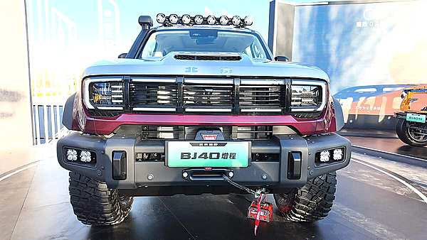 硬派越野猛料王！北京越野BJ40 增程上市 最低15.48万起！