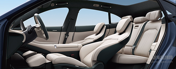 “7 字辈”敢叫板 小米YU7和小鹏G7谁才是打工人第一辆纯电 SUV？