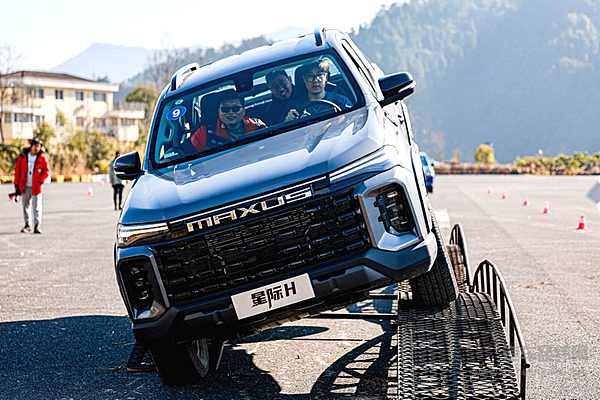 “老钱风”的越野硬派皮卡 上汽大通星际H给你答案