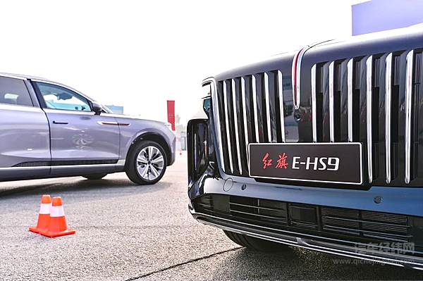 眼花缭乱的泊车辅助系统各有何特色？