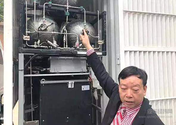 电动车百人会“没有答案”