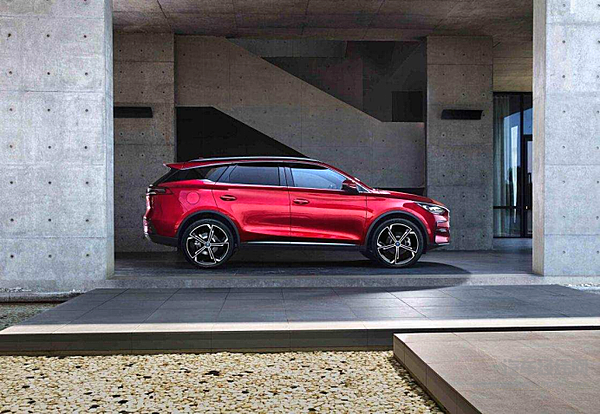 国产高端混动SUV二选一 摩卡DHT-PHEV能否挑战比亚迪唐DM