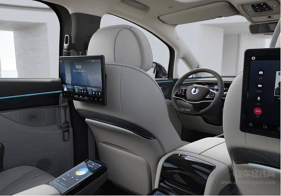 比亚迪对腾势D9来说是喜是忧？