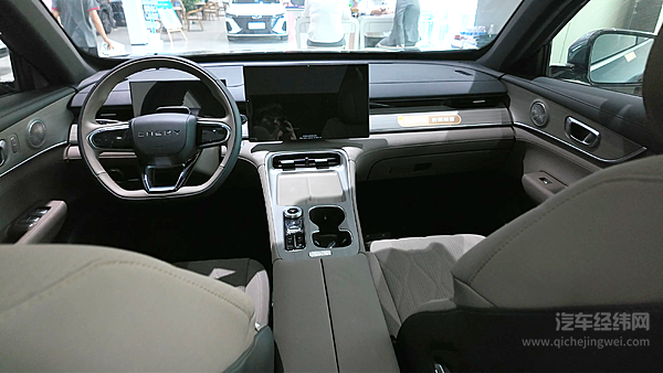 十万元就可以让你躺平？瑞虎8PLUS到店实拍！