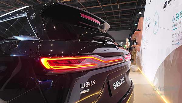 不到20万都标配零重力座椅了？16.49万元起！捷途山海L9带全家一起躺平