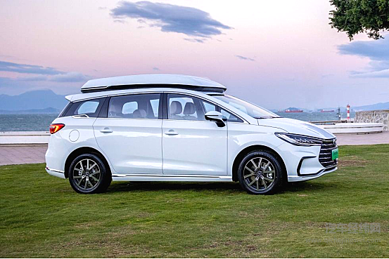 国产插混MPV崛起 上汽大通EUNIQ 5能否挑战比亚迪宋MAX DM-i？