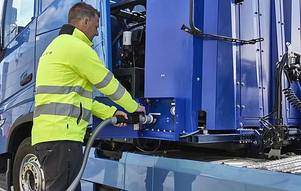 图森创始人再度出山 燃料电池重卡Hydron前景如何？