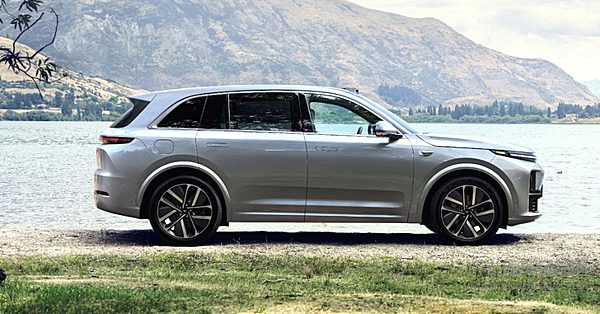 挑战理想L7 红旗HS7 PHEV31.58万起售 能否进入主流市场？