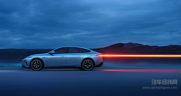 11万级 “国民潮车” 再进化 2025 款 eπ007重新定义年轻人的第一台车