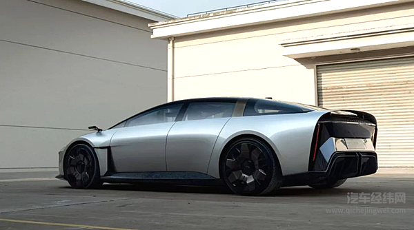 江淮冲高端：尊界S800热销与红点双冠的含金量几何？