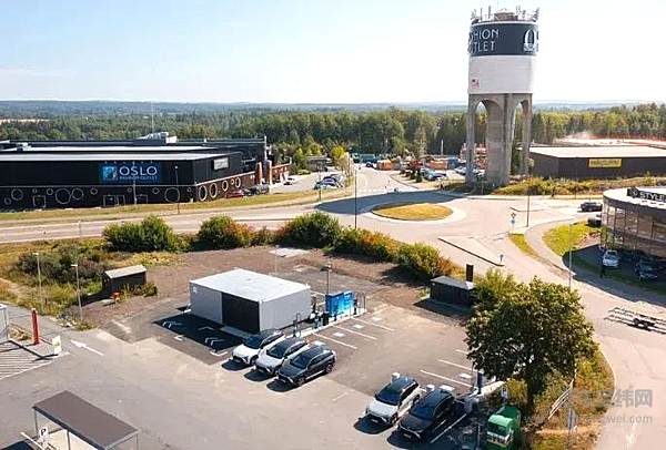 后来居上 新能源赛道上为什么传统车企正在跑赢蔚小理？