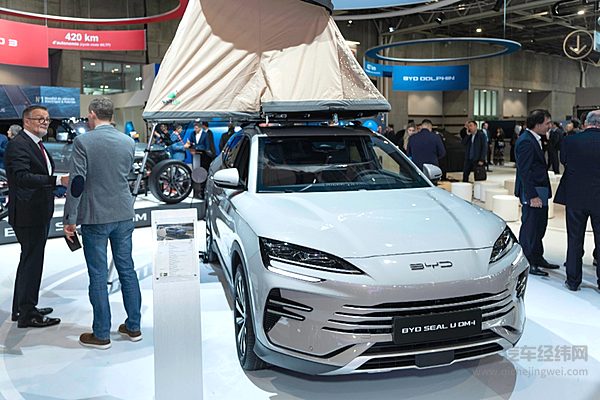 外资车企退出电动车赛道 中国车企怎么玩？