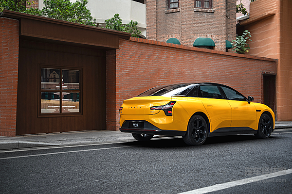 十万元高阶智驾车型  广汽RT与小鹏MONA M03谁更香？