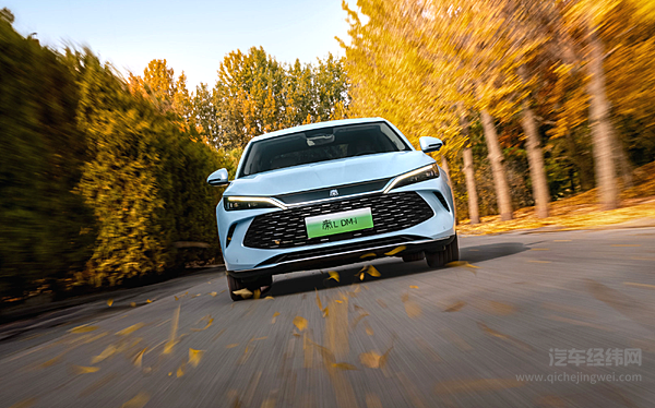 十万元级插混家用轿车对决 吉利银河L6 EM-i与比亚迪秦L谁更胜一筹