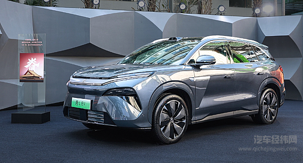 比亚迪开启“全民智驾”时代 能否挑战华为的地位？