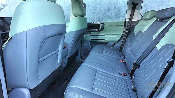 打破硬派越野边界 北京越野BJ40增程有何实力？