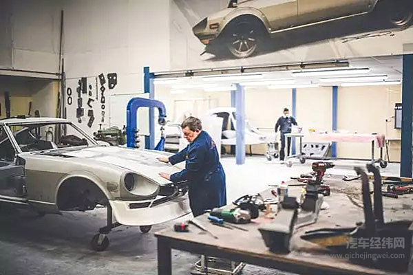 日本人半个世纪前用匠心造的车，英国人用匠心复活了它