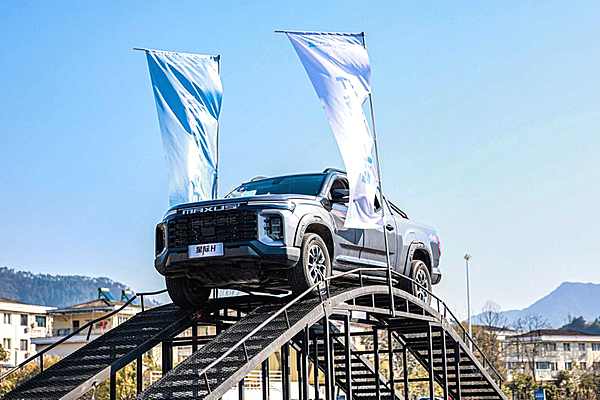 “老钱风”的越野硬派皮卡 上汽大通星际H给你答案