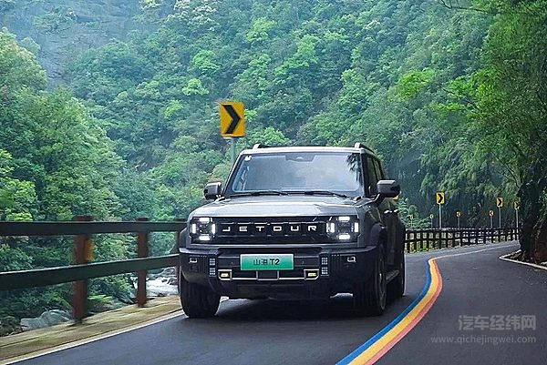 20万元混动越野方盒子 捷途山海T2四驱版能否挑战哈弗猛龙？