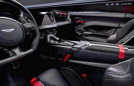 圆梦飞行 阿斯顿马丁V12 Speedster限量88辆！