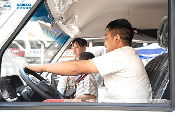 一车千面，全域赋能：得意8AT花市、物流园、建材市场三城同耀