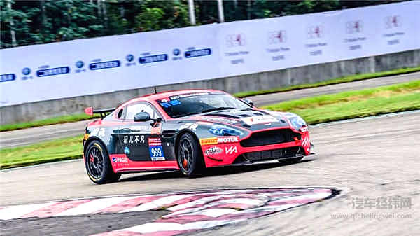 在多弯起伏的赛道上比拼，奥迪、保时捷、兰博基尼哪辆最强？