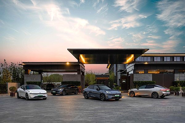 同级别混动车那么多 领克07 EM-P有没有资格成为年轻人的首选车？