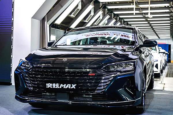 东风风神奕炫MAX下线！预售价9.79万元起