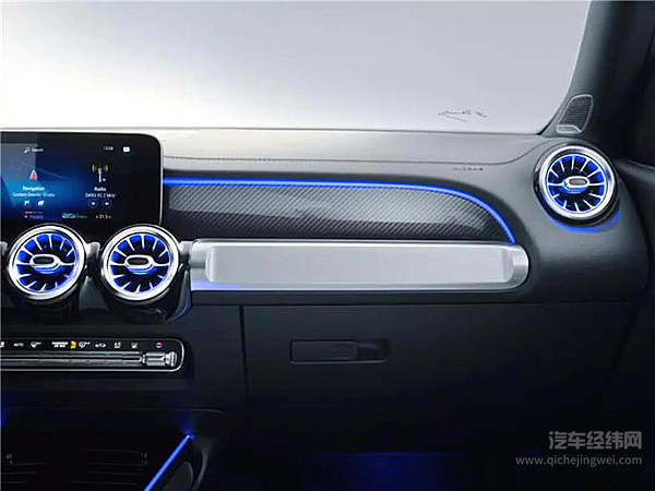 备战广州车展 奔驰GLB再次正面刚宝马奥迪！