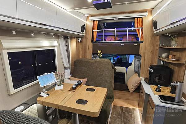 “中国汽车定制专家”以房车秀实力 上汽大通MAXUS房车品牌及V90别墅版发布