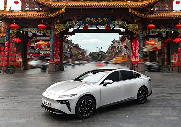 想要超越深蓝 奕派eπ007需要做哪些改进？