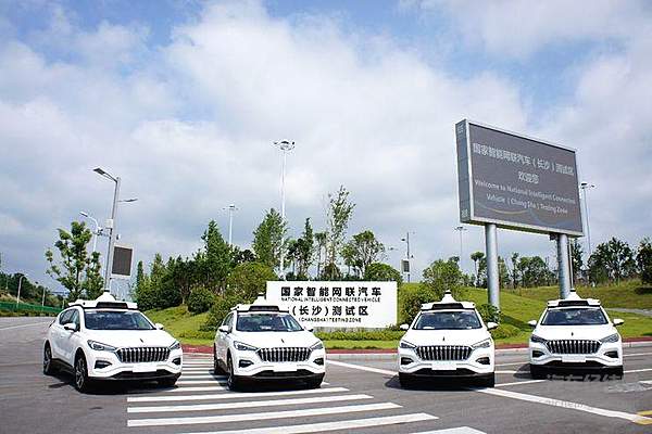 都2020年了自动驾驶汽车这道大餐为何还不上桌？