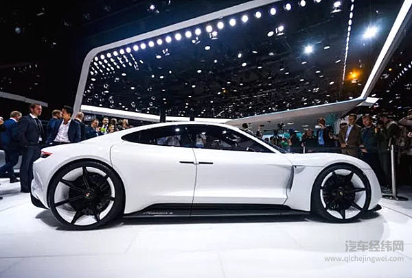 对标特斯拉 马尔乔内说法拉利会推出电动超跑