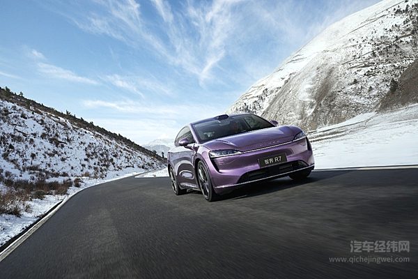 新势力的对决！小鹏G9与智界R7谁才是性价比之选？