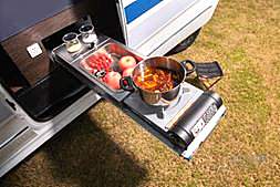 上汽大通MAXUS RG20外置抽拉式厨房