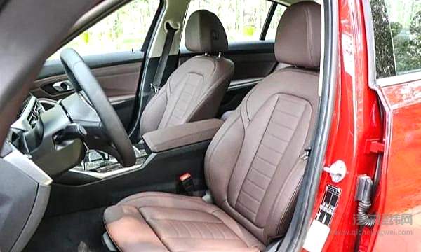 中级车C位之争 速度与操控你更中意谁？